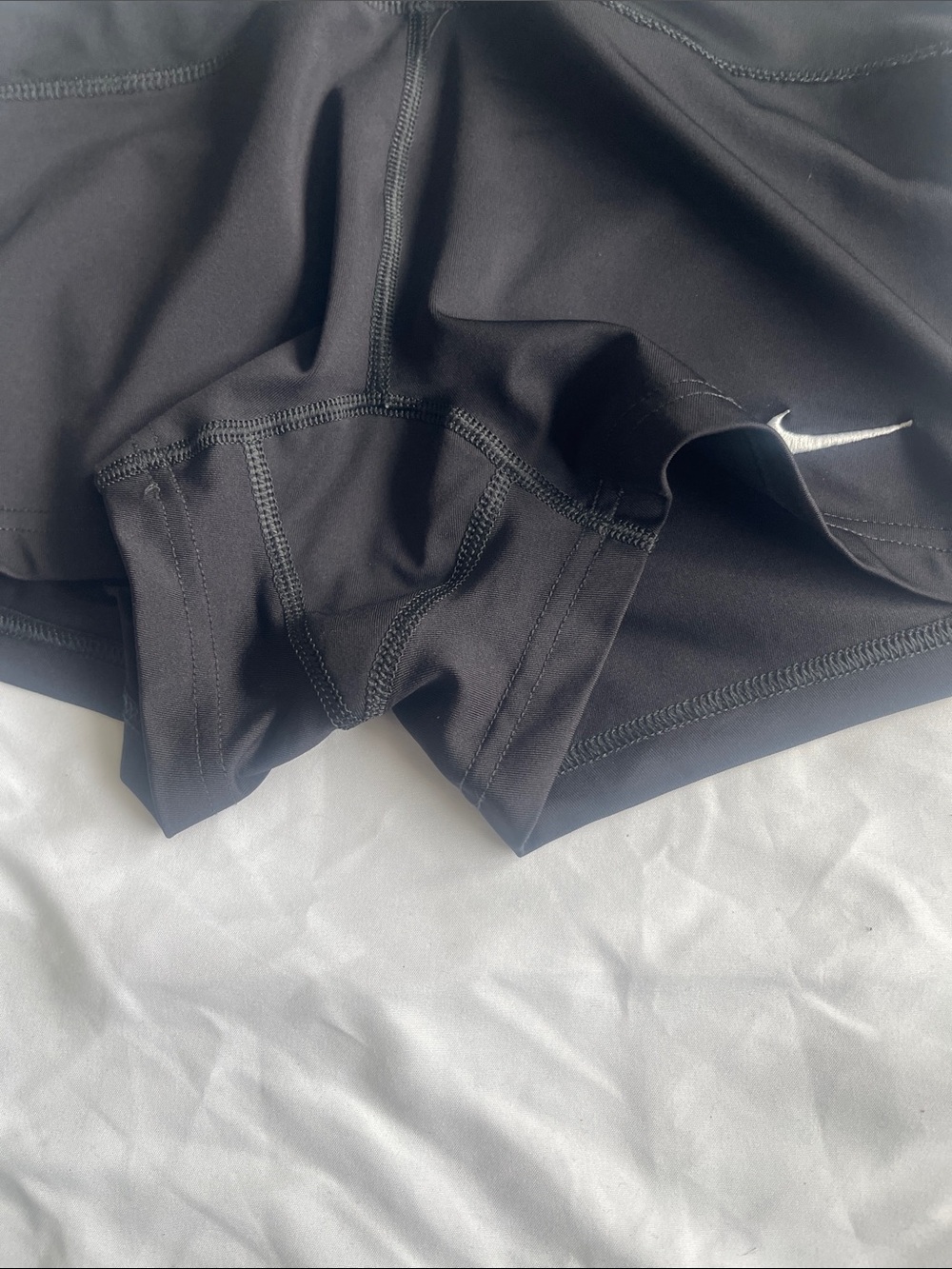 Nike - Picture 2 of 3